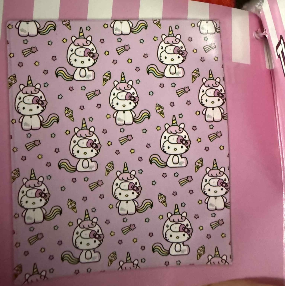 Hello Kitty Unicorn Throw - Picture 2 of 2